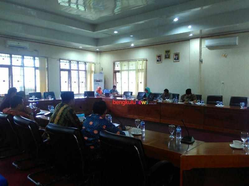 Sambangi Dewan, Warga Bentiring Tuntut Ini…