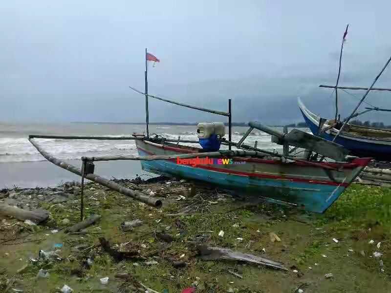 Kartu Asuransi Nelayan Benteng Habis Masa Berlaku