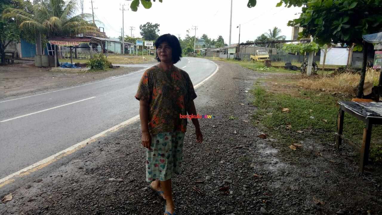 Asik menawar ikan, Sepeda Motor Pria Ini Raib Dibawa Kabur