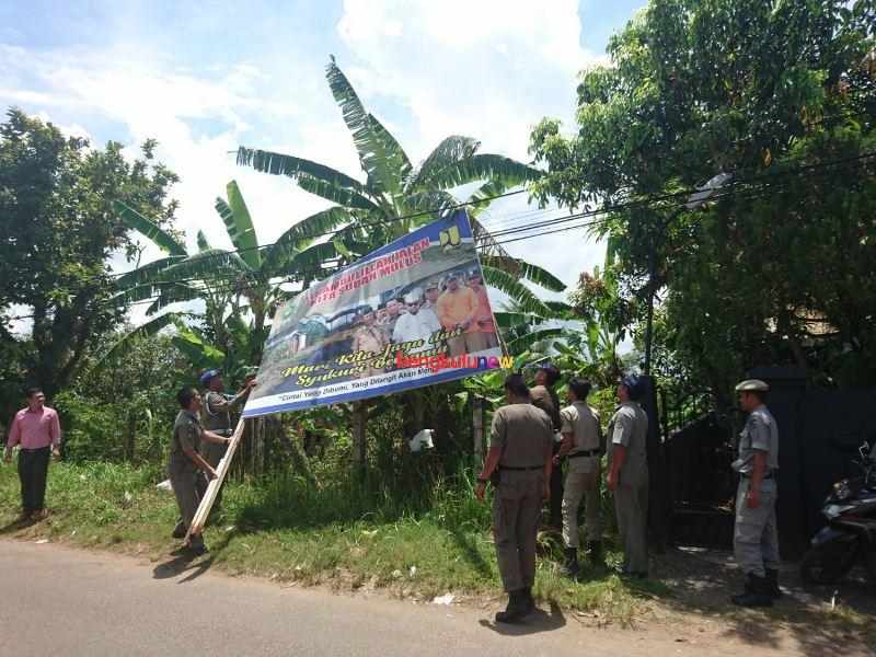 Melanggar Ketentuan, Baliho Calon Wali Kota Dicopot