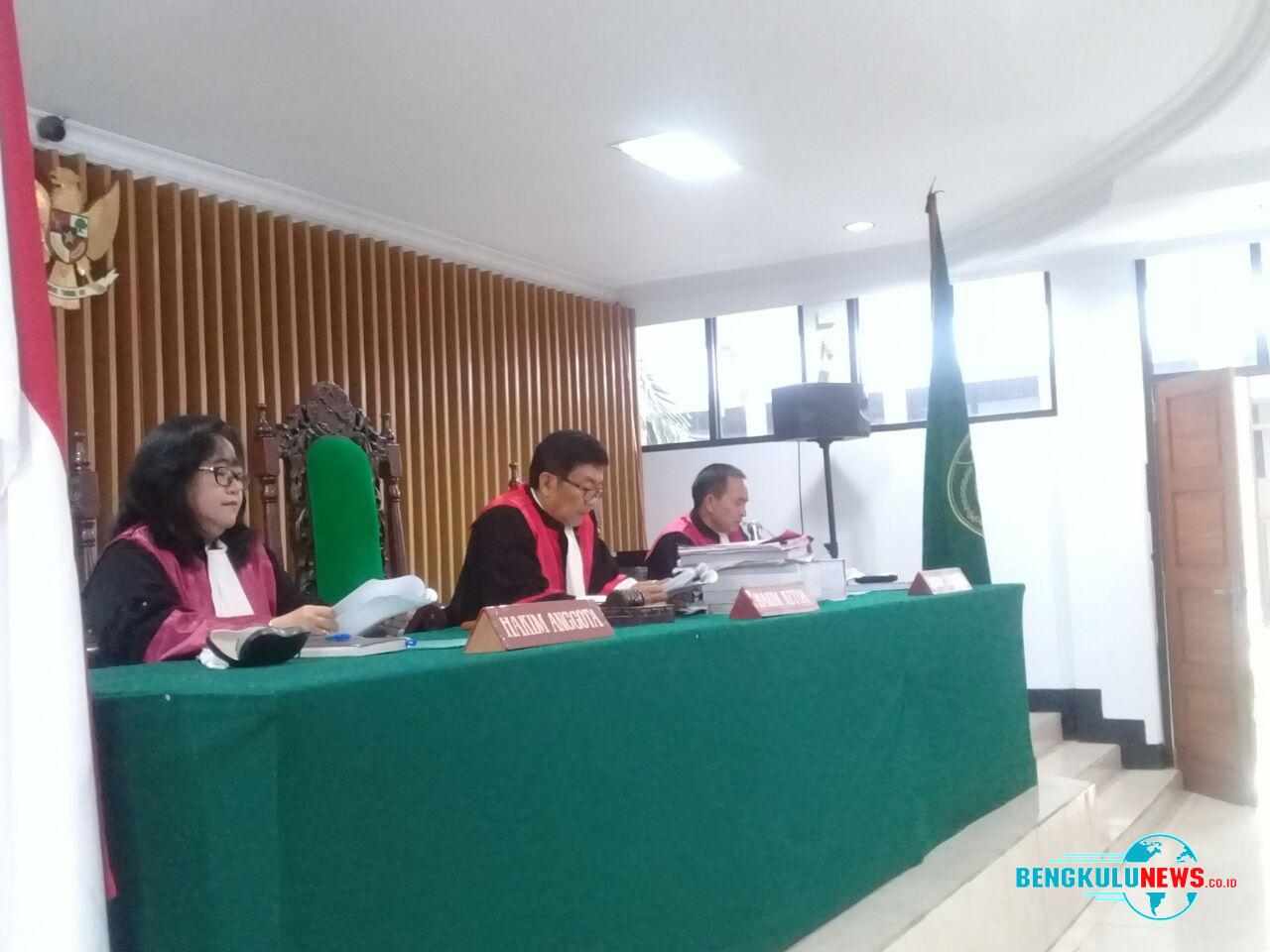 Terima atau Kasasi, Pengacara RM : Kita Pelajari Dulu Salinan Keputusannya