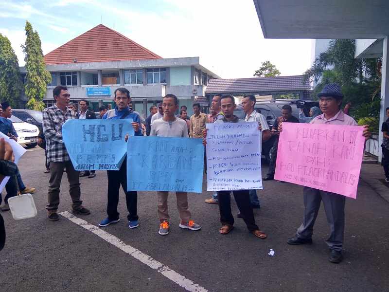 Perwakilan Warg tiga kabupaten menuntut penyelesaian sengketa lahan 