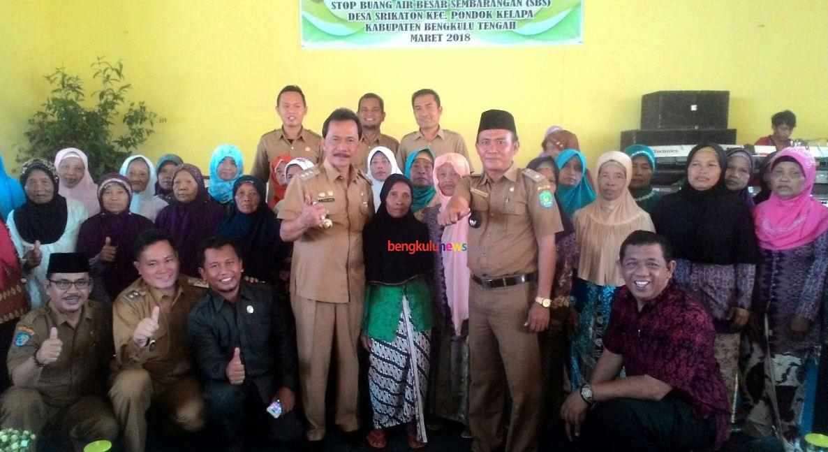 Warga Desa Srikaton Deklarasi Stop Buang Air Sembarangan