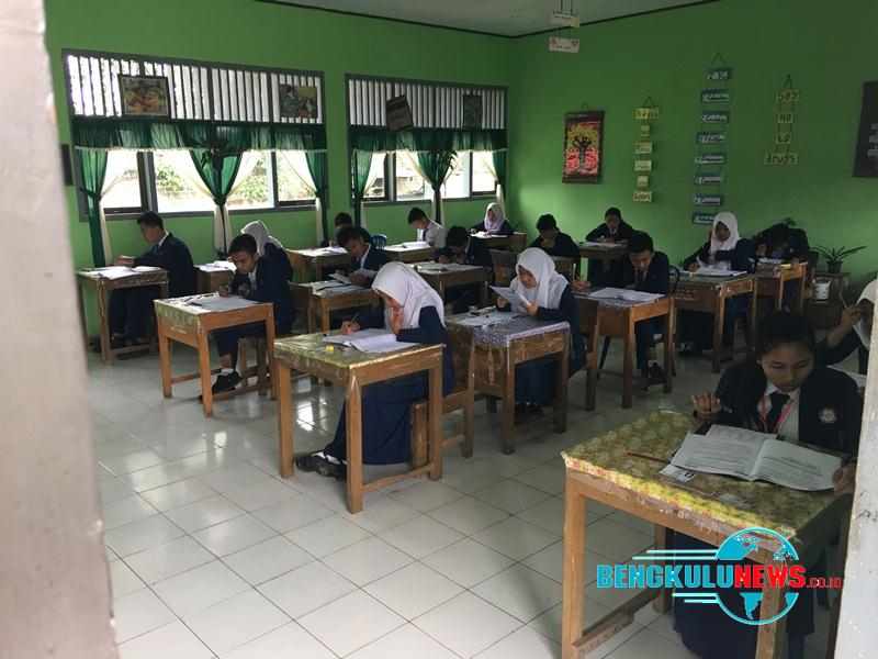 Hari Pertama UNBK di Kabupaten Rejang Lebong Terganggu