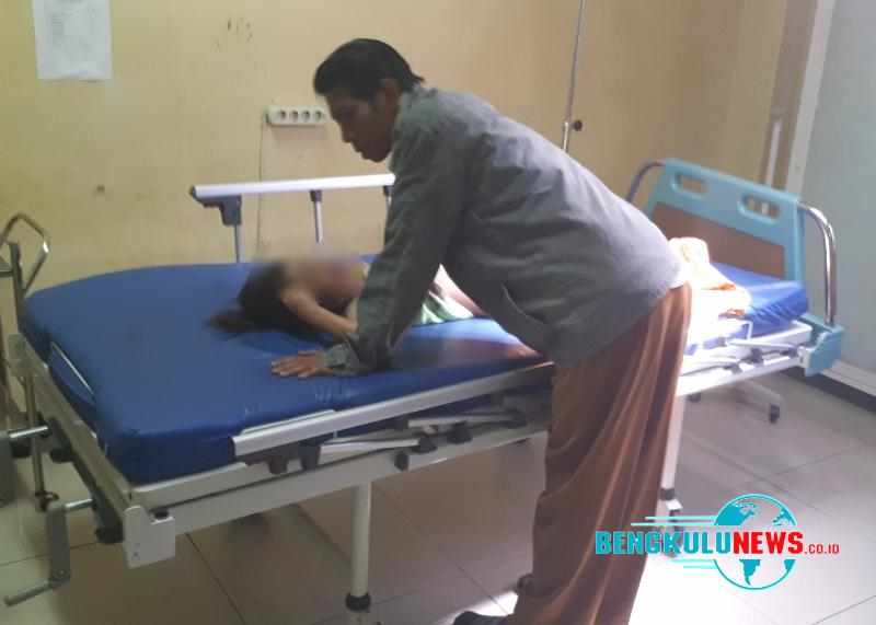Geger, Bocah SD Ditemukan Terluka dan Dipenuhi Lem