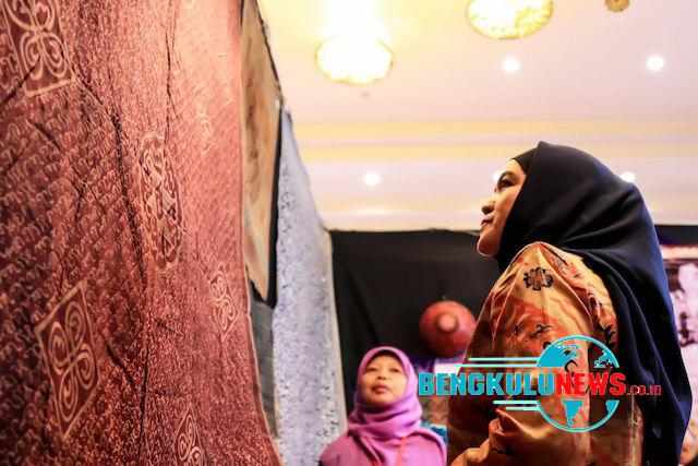 “Magis” Batik Besurek Pukau Pengunjung Expo Nusantara 2018