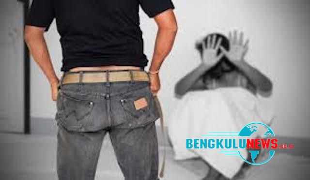 11 Tahun Gadis PUT Disetubuhi Bapak Kandung