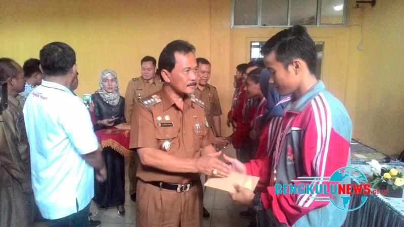 Berprestasi, 50 Atlet Bengkulu Tengah Dapat Reward