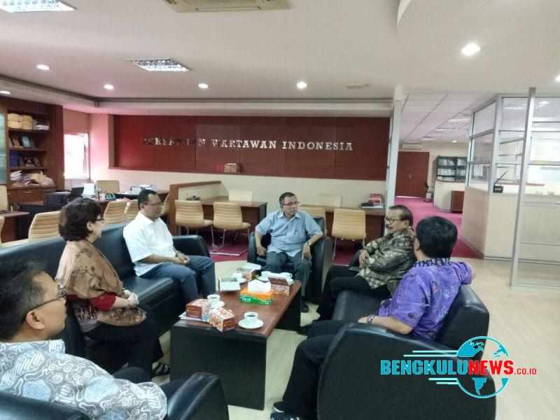 Gubernur Soekarwo: Jatim Siap dan Senang Menjadi Tuan Rumah HPN 2019