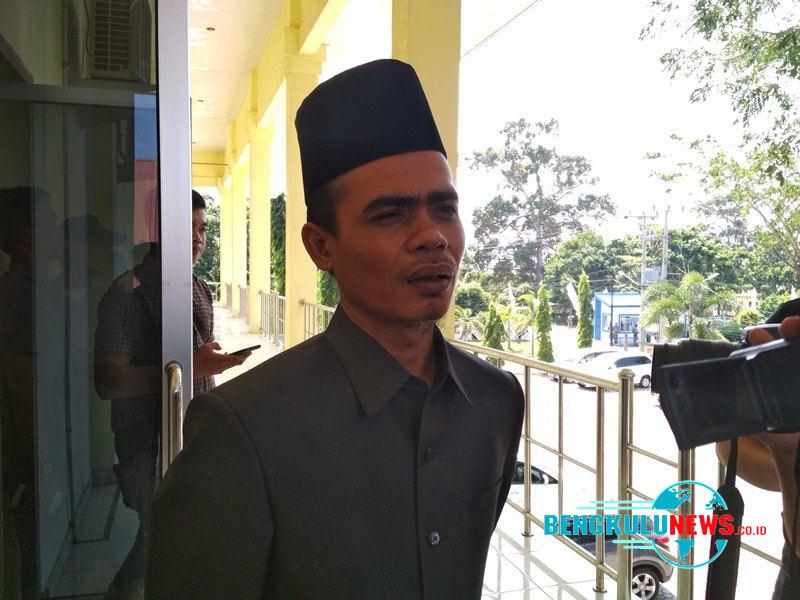 Waka II DPRD Pertanyaan Ketegasan Pemberantasan Warung Tuak
