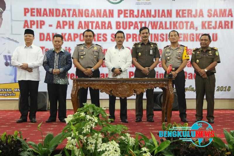 Bupati Benteng Hadiri Penandatanganan APIP dan APH