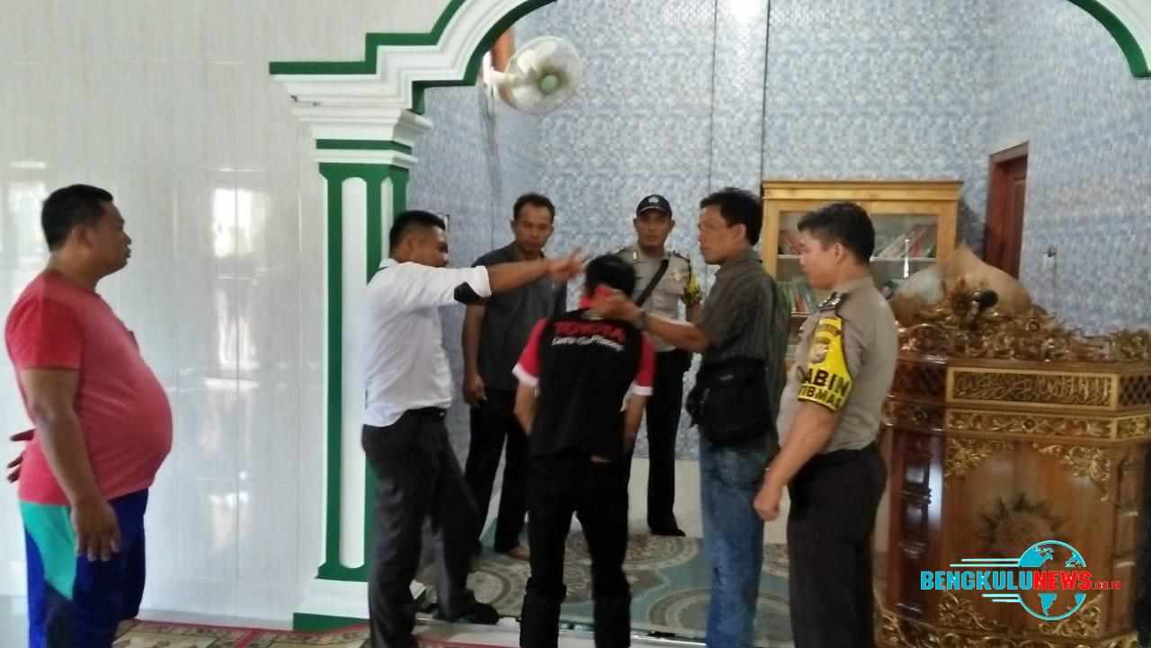 Warga Benteng Kedapatan Curi Kotak Amal Masjid