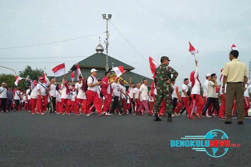 Ribuan Merah Putih Cetak Rekor Muri
