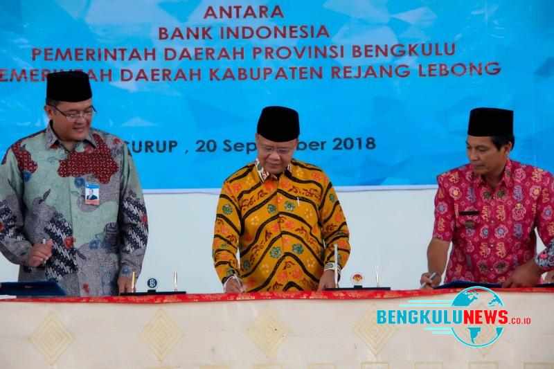 Rohidin Mersyah Tandatangani Pengembangan Daerah Pertanian Terintegrasi