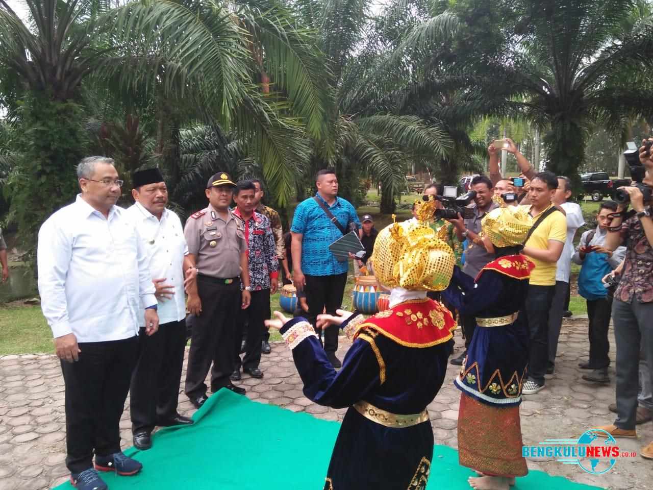 Menteri PDTT Tawarkan Dunia Usaha ke Bengkulu Utara