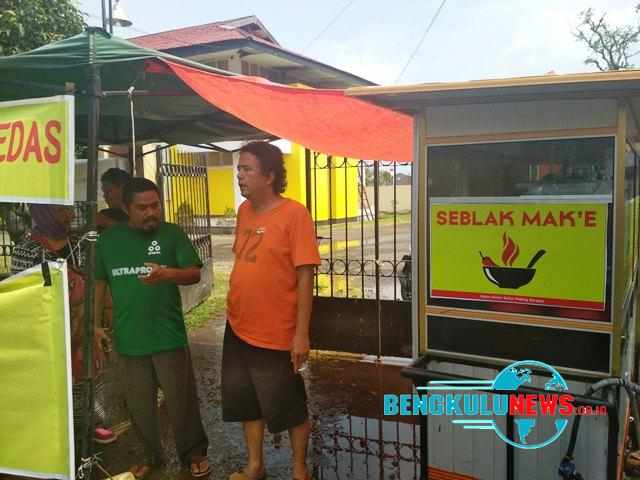 Pedagang Seblak Mak'e