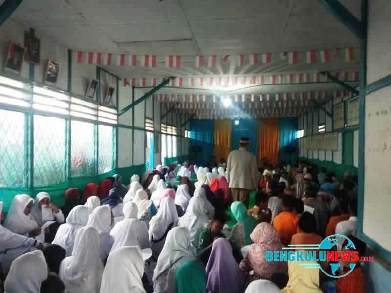 Mirip dengan Tabut, Begini Cara Warga Desa Pal Delapan Peringati Bulan Muharram