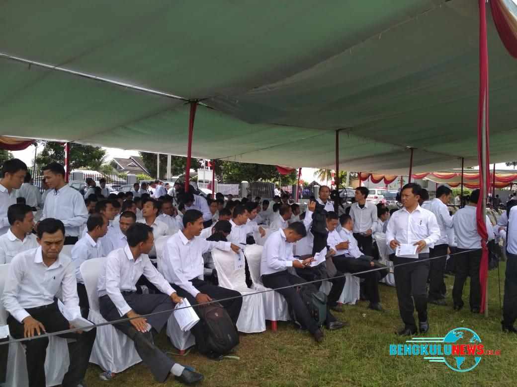 Ribuan Pelamar CPNS Ikuti Tes CAT SKD Di UPT BKN