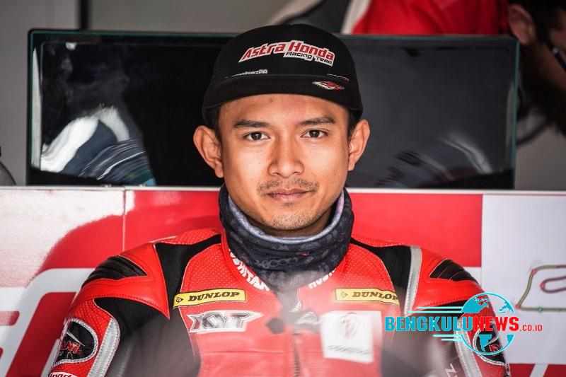 Pembalap binaan PT Astra Honda Motor (AHM) Dimas Ekky Pratama