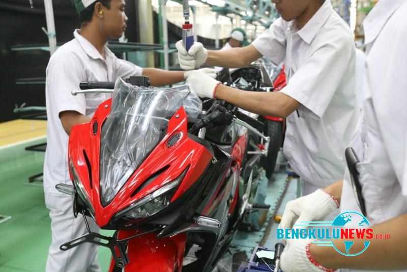 New Honda CBR150R: Total Control dengan Sepeda Motor Berfitur Racing
