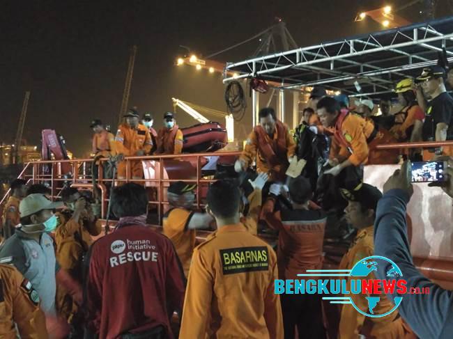 8 Jenazah Lagi, Korban Kecelakaan Pesawat Ditemukan