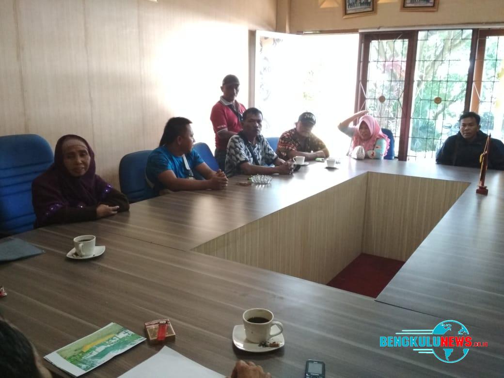 Tempat Jualan Digusur, Pedagang Ngadu ke Dewan
