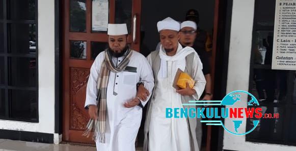 Ustadz Arifin Ilham Mendarat di Kota Batik Besurek
