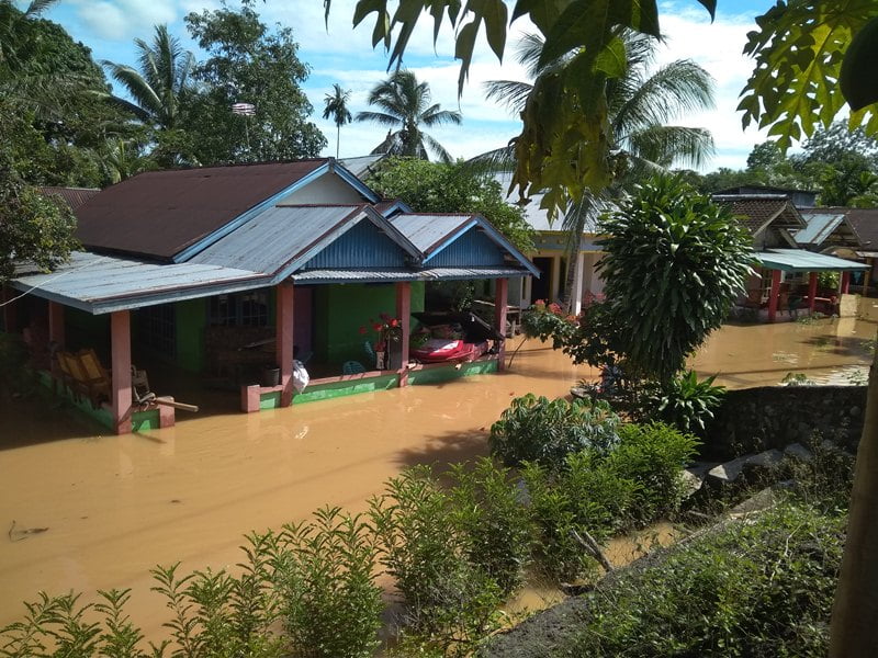 Puluhan Rumah Desa Taba Terunjam Banjir 