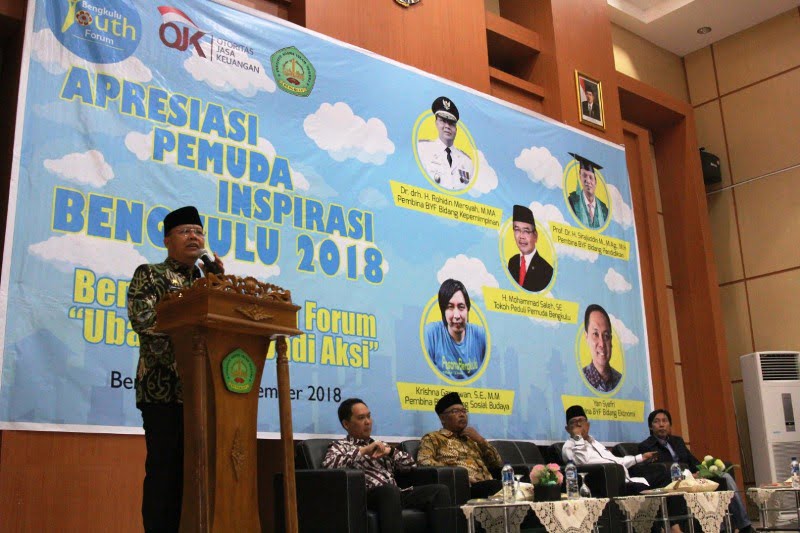 Pemuda Inspirasi-Gubernur Bengkulu Rohidin Mersyah hadir, membuka secara rersmi dan menyerahkan Apresiasi Pemuda Inspirasi Bengkulu ke-2