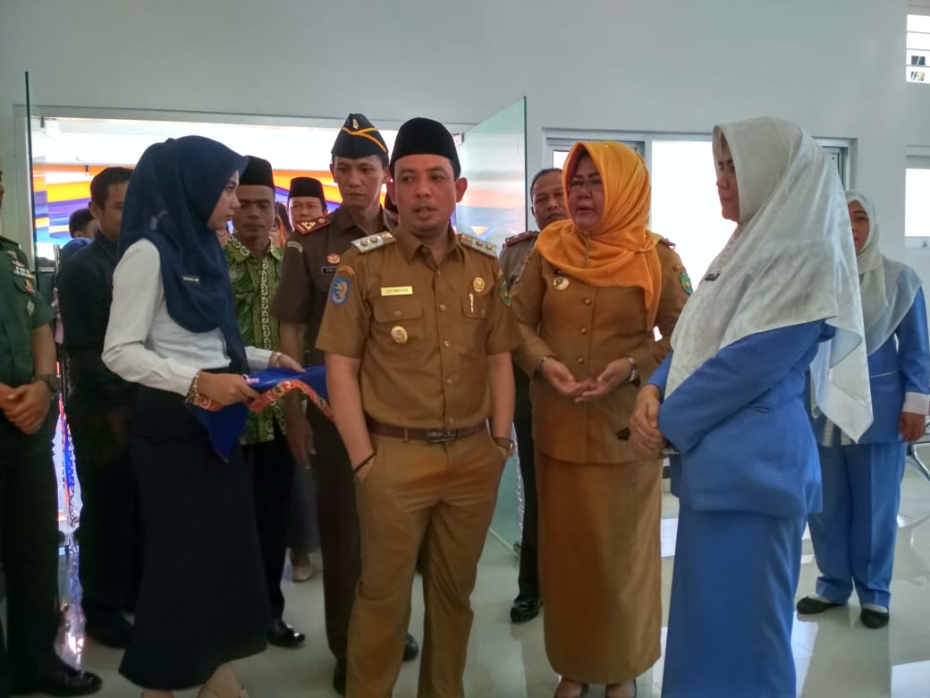 Pelayanan OPD Tidak Sopan, Warga Bisa Hubungi Wali Kota