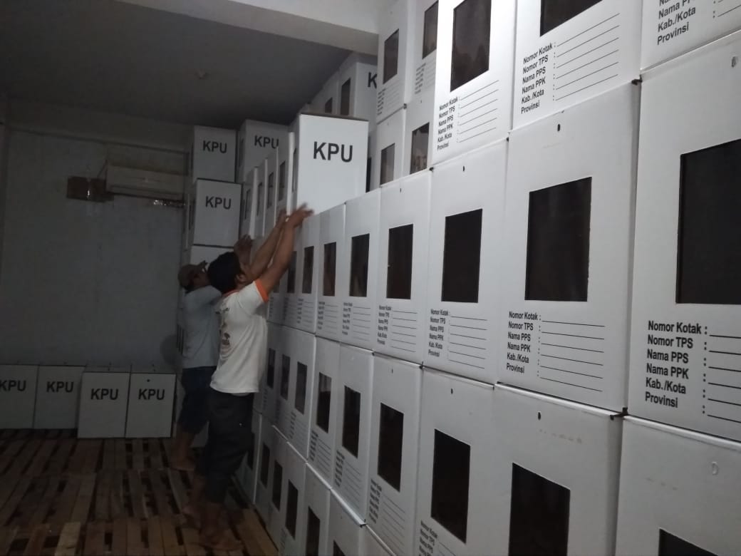 KPU Benteng Targetkan 4 Hari Selesaikan Pelipatan Kotak Suara