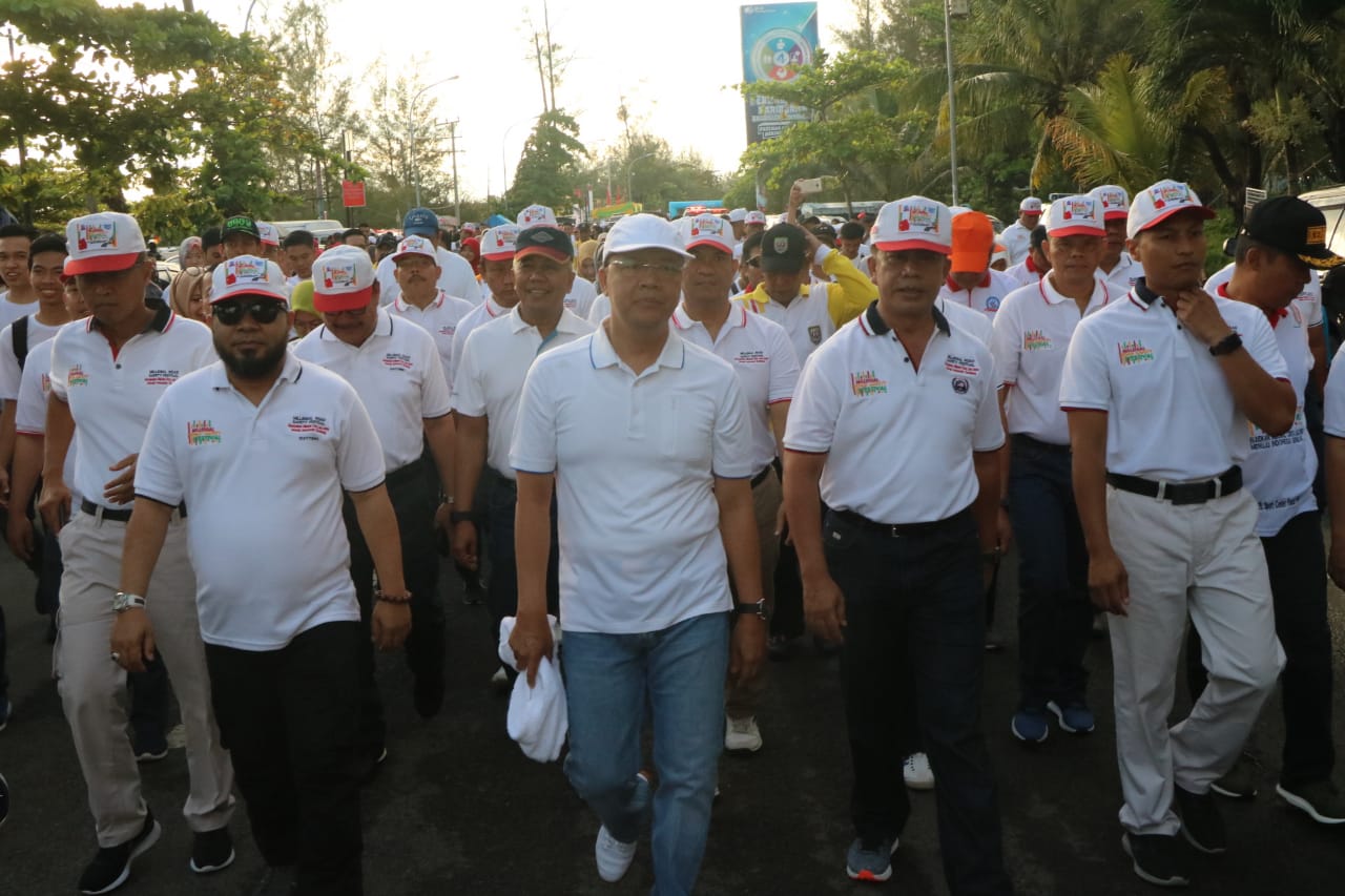 Ribuan Kaum Millennial Bengkulu Ikuti Jalan Santai MRSF