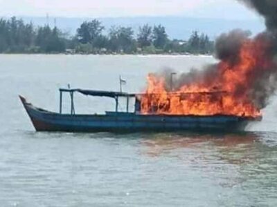 Nekat Melaut, Trawl Dibakar Nelayan Tradisional