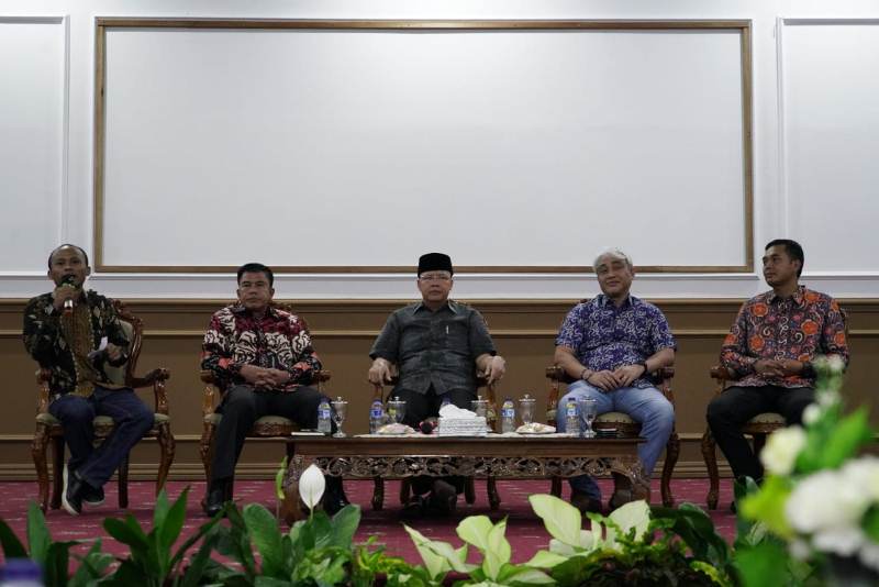 Yakinkan Program Strategis, Rohidin Gandeng LSM Ormas dan Media