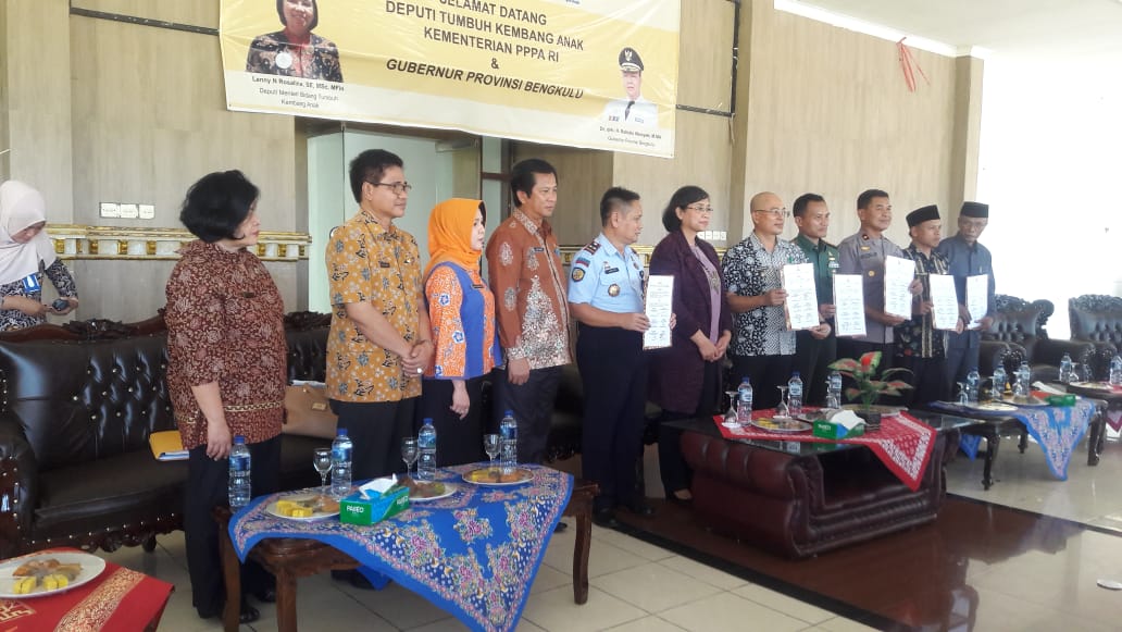 Pengukuhan Satgas PPA dan Kader PATBM Se-Bengkulu Selatan