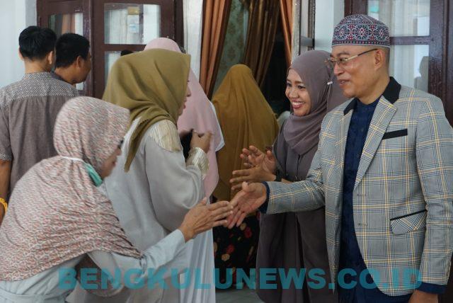 Open House, Rumdin Bupati Bengkulu Selatan Dipadati Masyarakat