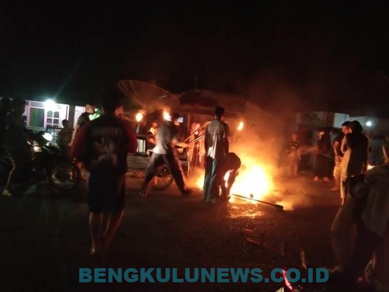 Begini Tradisi Warga Dusun Sawang Menyambut Lebaran