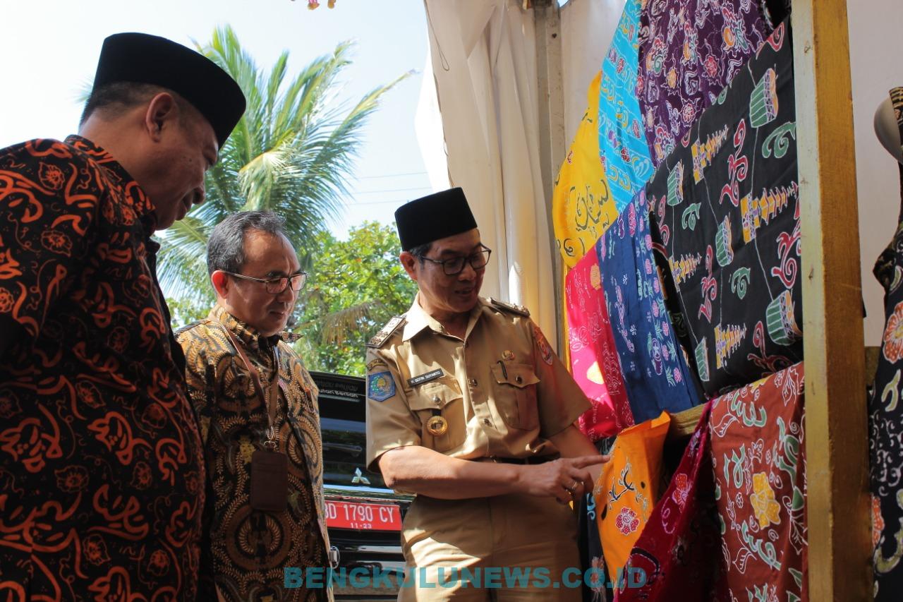Kampung Besurek, Tingkatkan Minat Masyarakat Terhadap Kain Asli Bengkulu