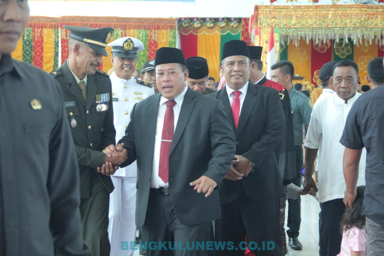 Kepala Dinas Kominfotik Provinsi Bengkulu Jaduliwan, SE, MM menghadiri Rapat Paripurna Istimewa DPRD Kabupaten Mukomuko. Foto dokumentasi