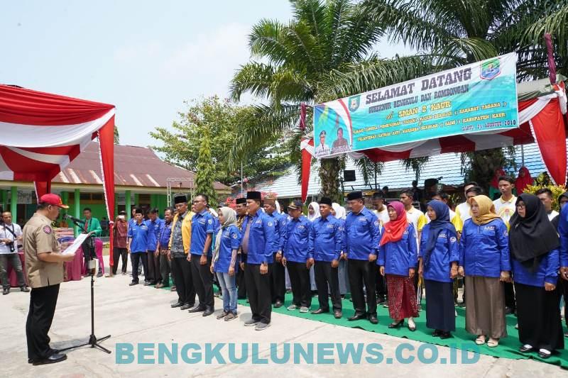 Cegah Narkoba dan Antisipasi Bencana, Gubernur Rohidin Kukuhkan Sahabat Tagana dan SANS Kaur