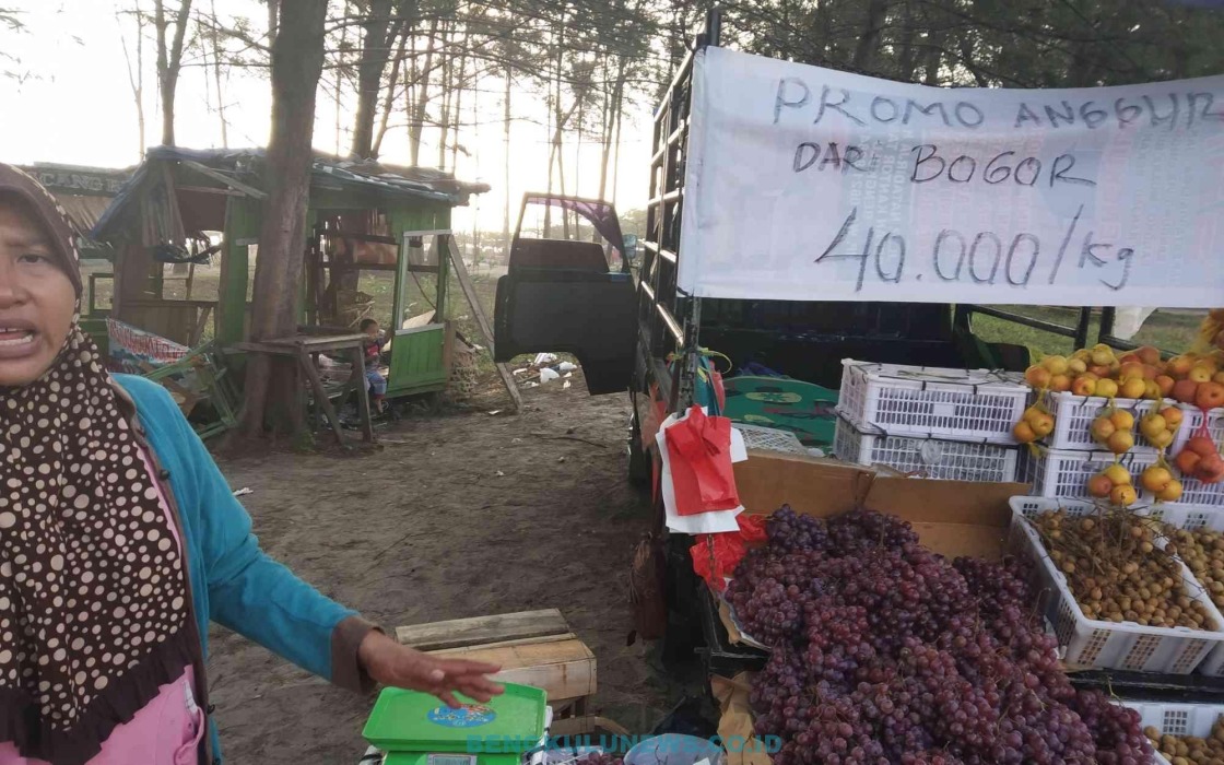 Awas! Anggur Merah Dijual Murah dari Cina Mengandung Formalin