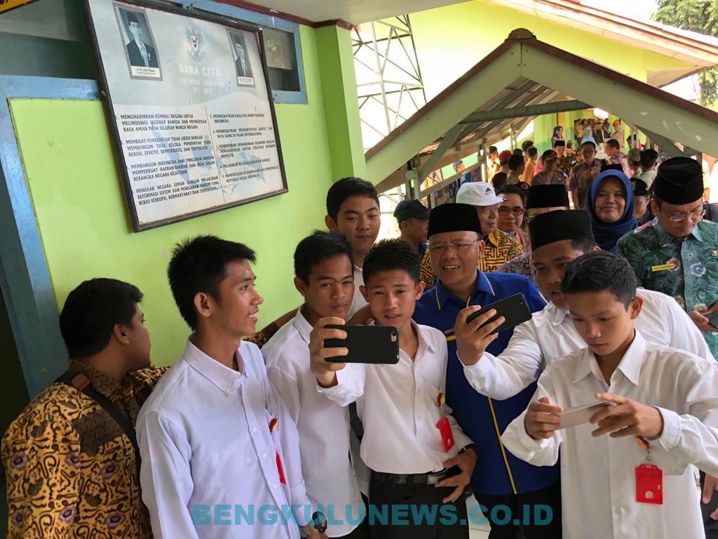Gubernur Rohidin : Permasalahan Narkoba Harus Ditangani dengan Serius