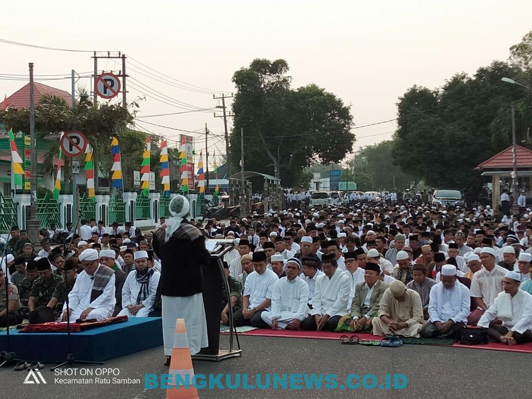 Ribuan Masyarakat Bengkulu Solat Istisqa