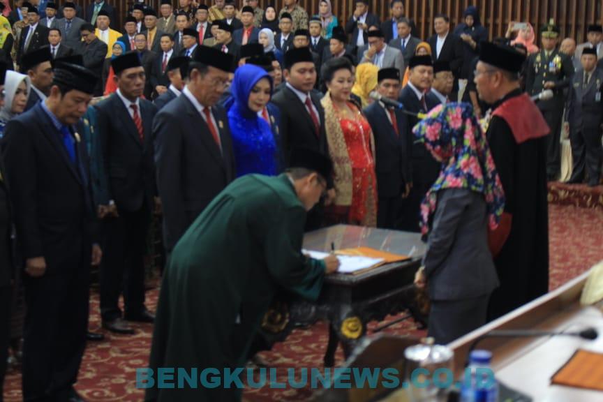 Anggota DPRD Provinsi Bengkulu Periode 2019-2024 Resmi Dilantik