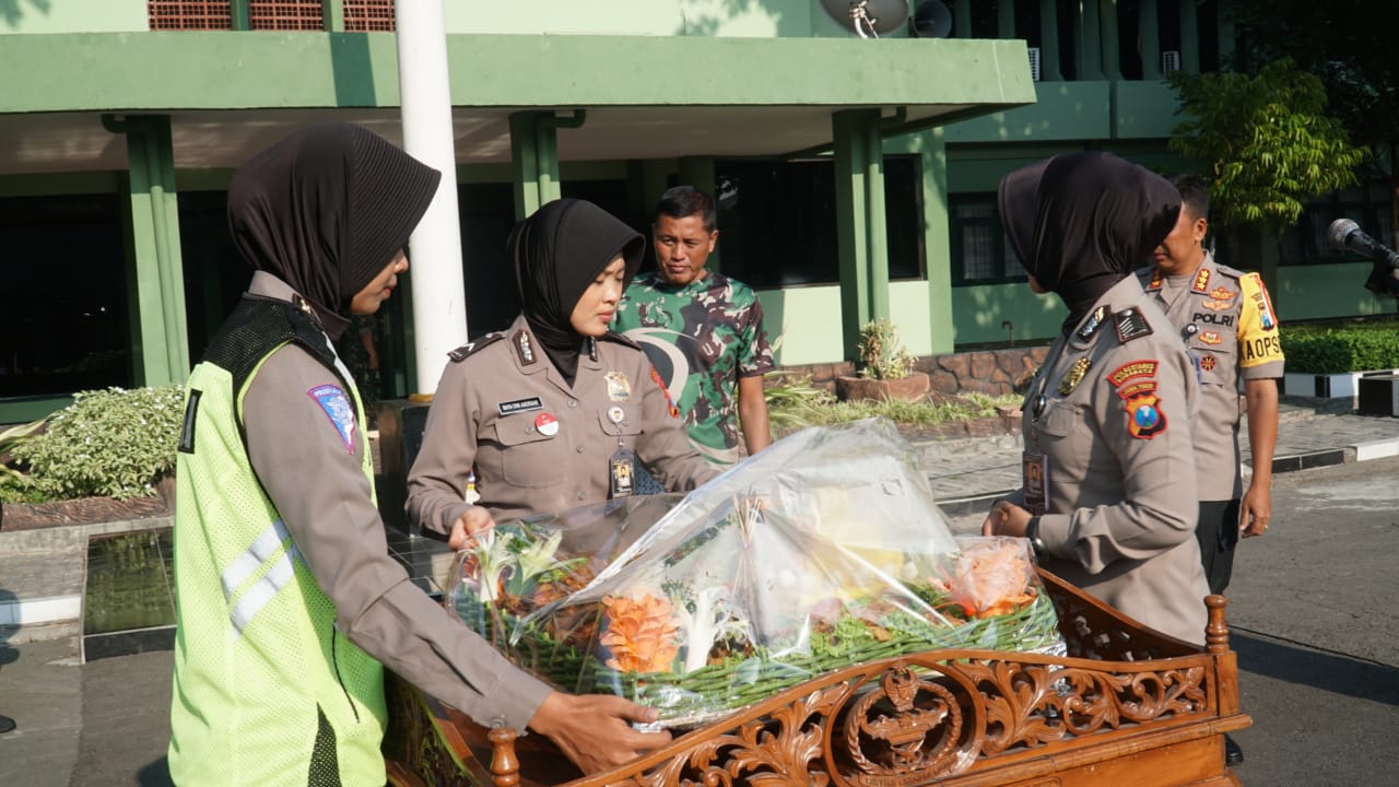 Kapolres dan Personel Datangi Korem 084/Bhaskara Jaya