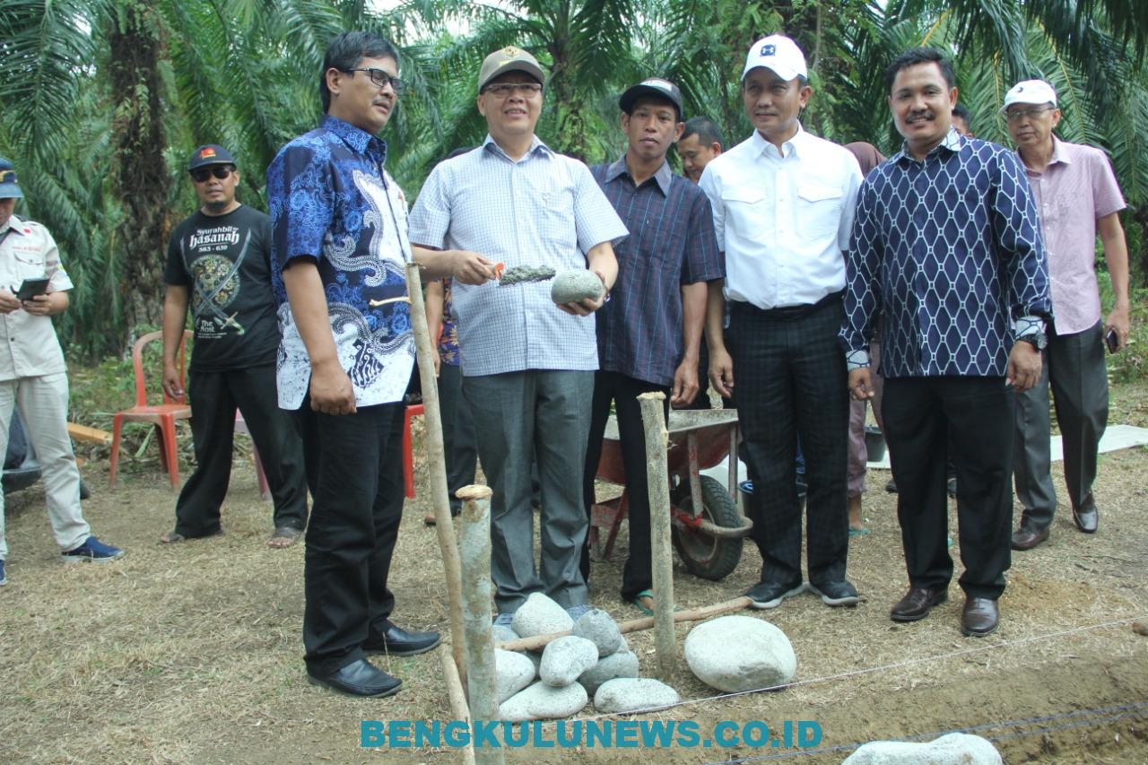 Serahkan BSPS, Gubernur Bengkulu Diapresiasi Warga