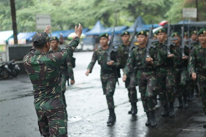 Hujan dan Panas, Tim Pleton Gerak Jalan Ajusta Tetap Latihan