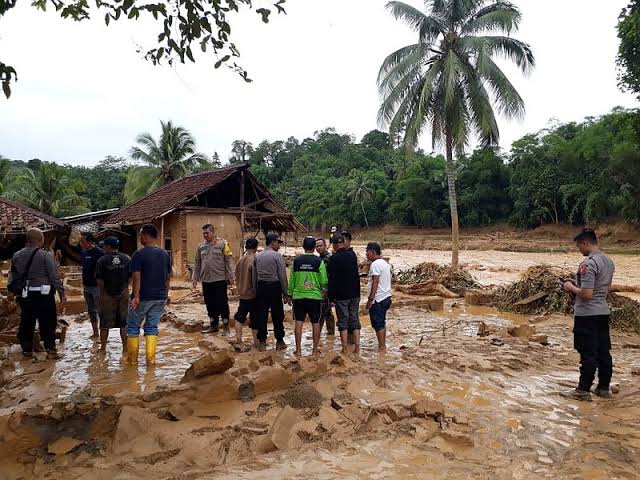 Miris, Banjir Lebak Tertutup Isu Tentang Jakarta
