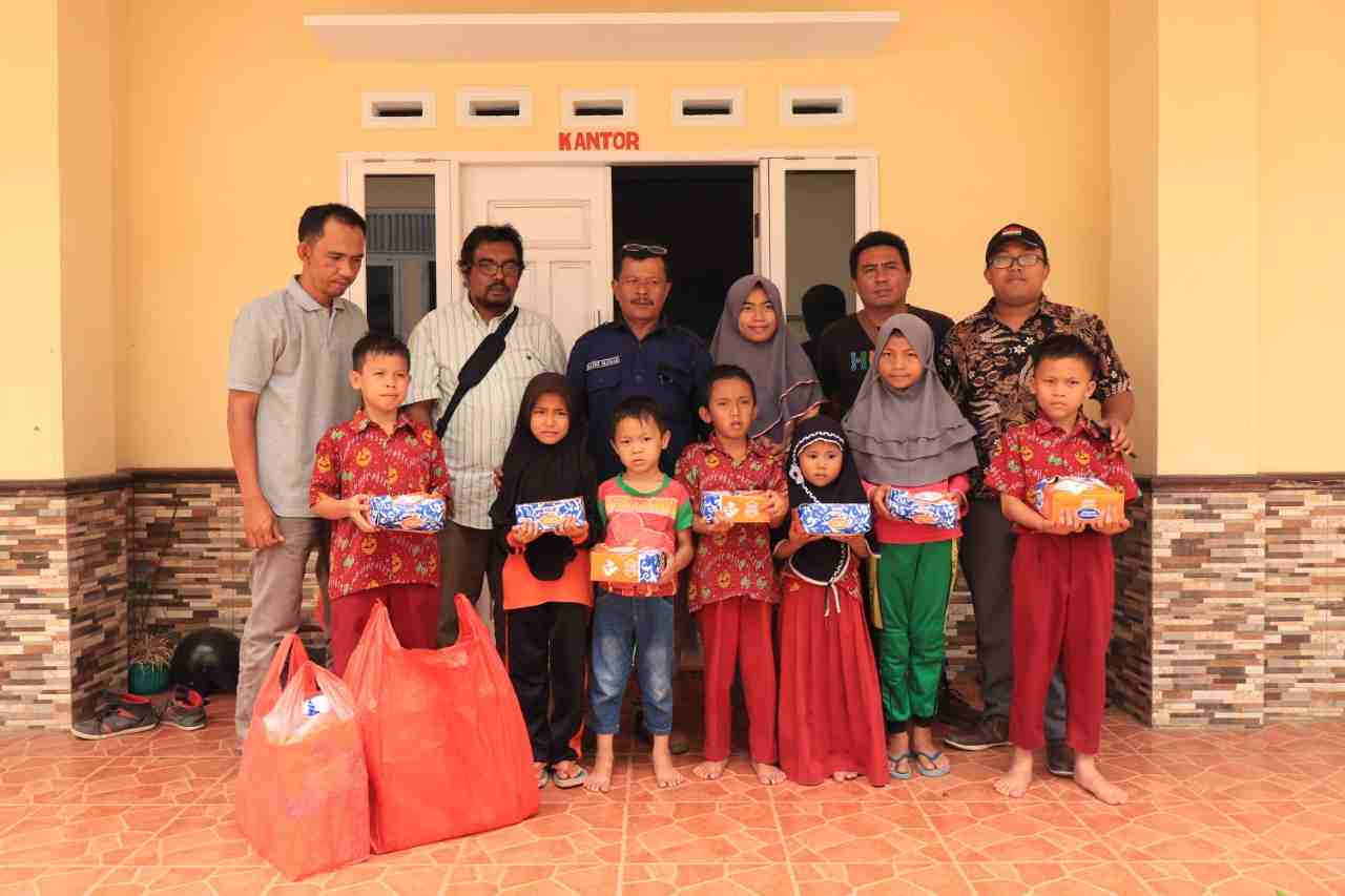Peringati Hari Pers, FJRL Santuni Dhuafa