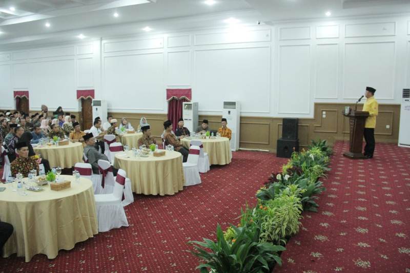 Gubernur Rohidin Perjuangkan Tunjangan Kepala Sekolah Naik